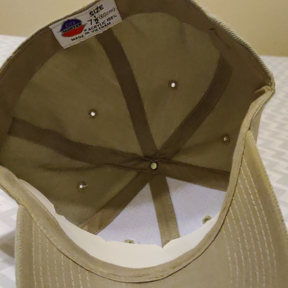 City Hunter, solid color fitted cap - Picture 3 of 3